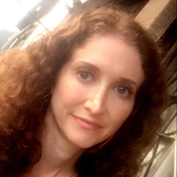 Meet your Posher, Melissa - Picture 1 of 1